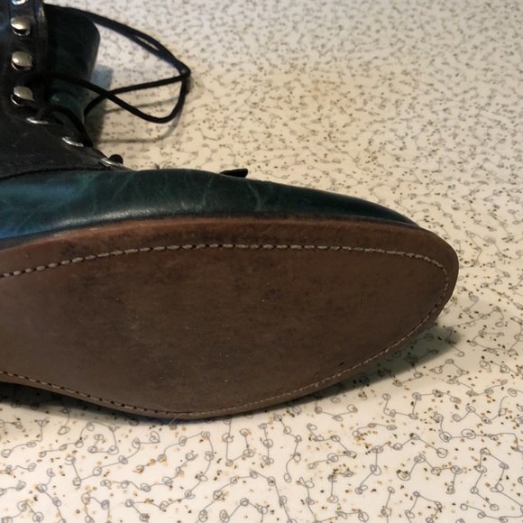 Vintage black and emerald green leather boots. Size 6.5. - Picture 9 of 9